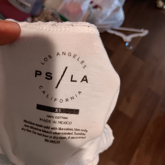 Elegant White Cami with Lace and Blue Bow Semk New - Picture 4 of 4